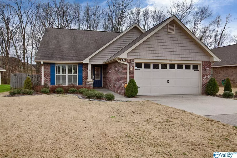 5025 Montauk Trail, Owens Cross Roads, AL 35763