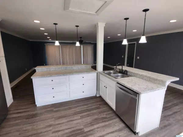 Jacksonville, AL 36265,433 Silver Circle