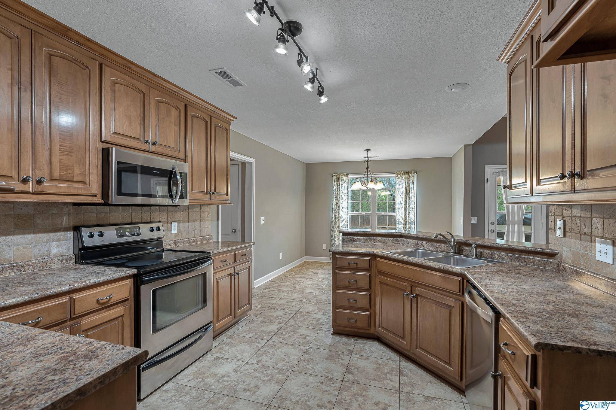 Huntsville, AL 35811,113 Taylor Bend Drive