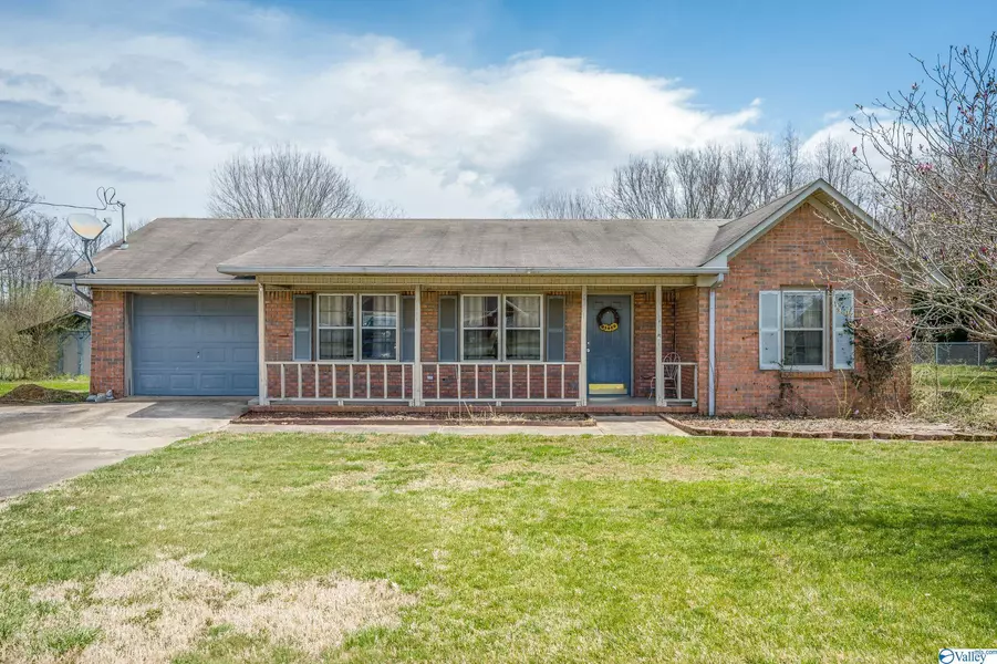 21474 Oakland Meadows Drive, Athens, AL 35613