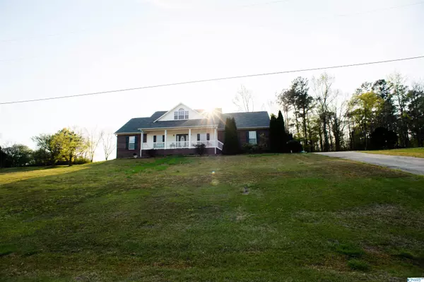 Hartselle, AL 35640,122 Pam Lane