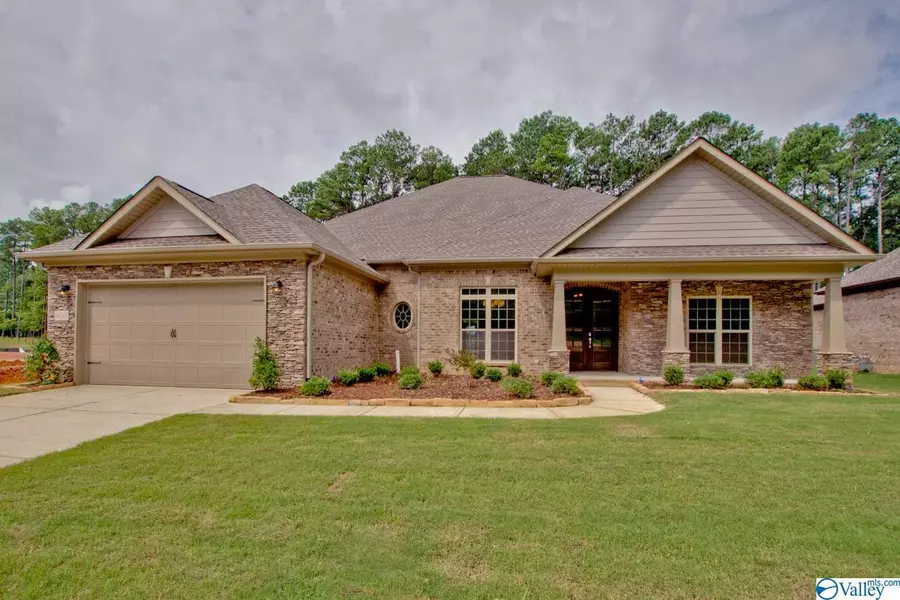 3034 Chimney Cove Circle, Brownsboro, AL 35741