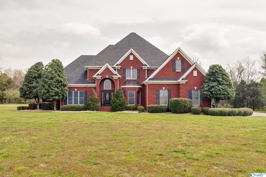 275 N Crescentview Drive, Pulaski, TN 38478