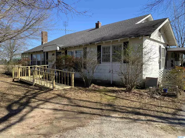 8231 County Road 23, Mount Hope, AL 35651