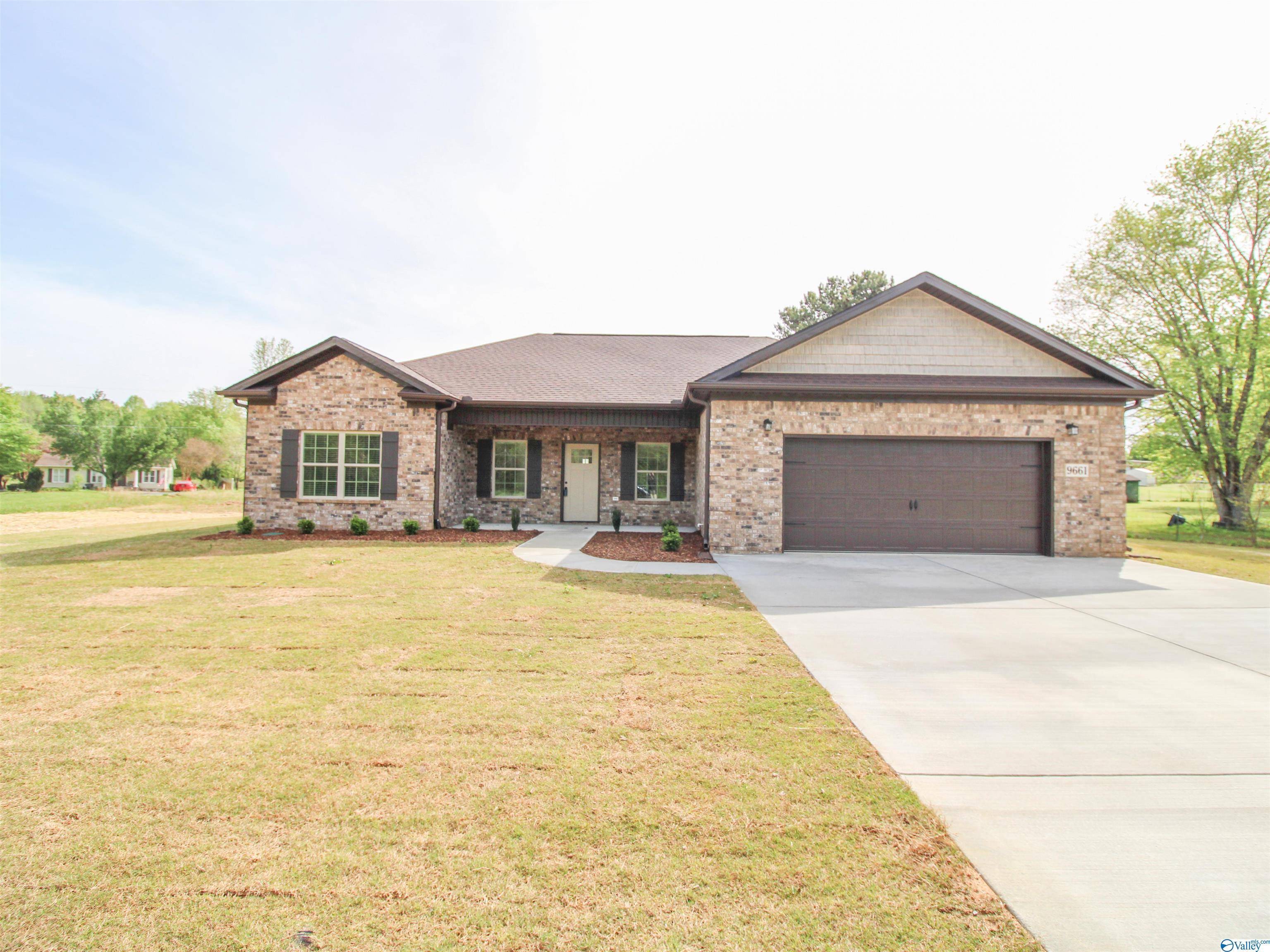 9661 Pulaski Pike, Toney, AL 35773