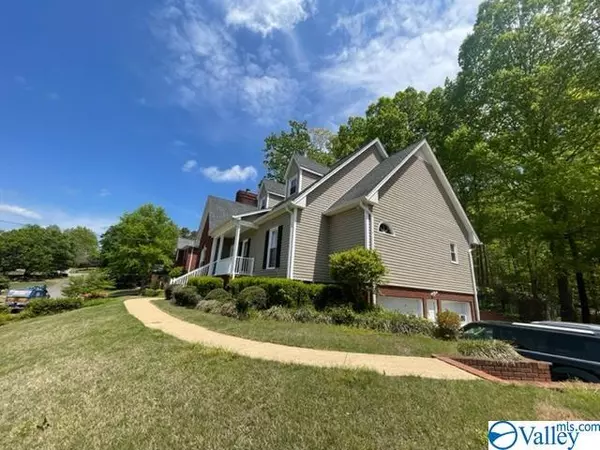 Trussville, AL 35173,123 Post Oak Drive