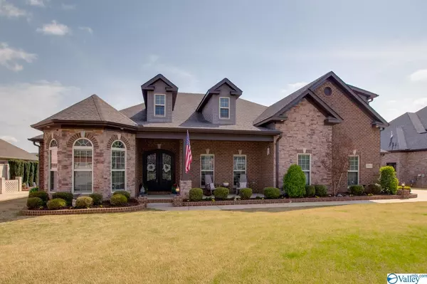 2015 Meadow Creek Circle, Owens Cross Roads, AL 35763