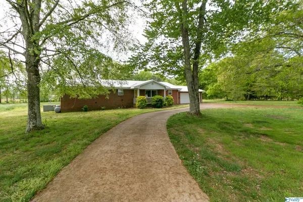 22046 Cagle Road, Athens, AL 35614