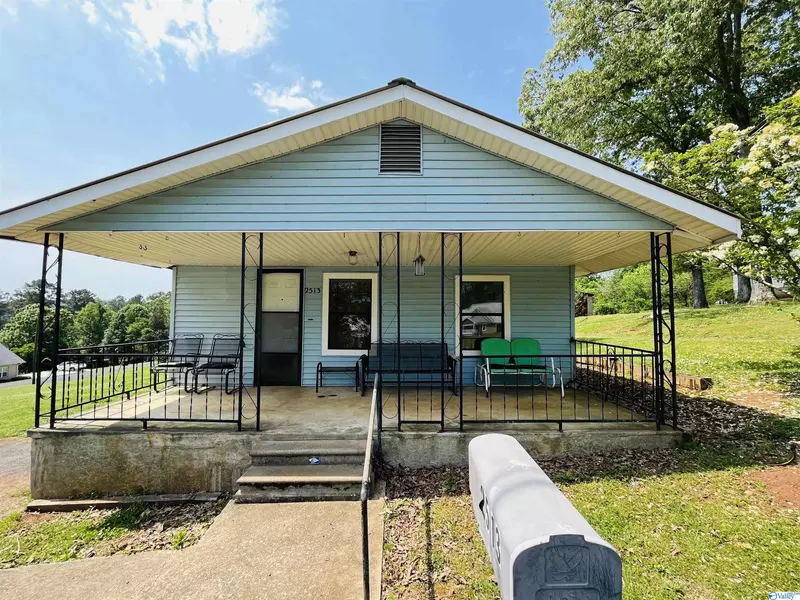 2513 Lakeview Drive, Guntersville, AL 35976