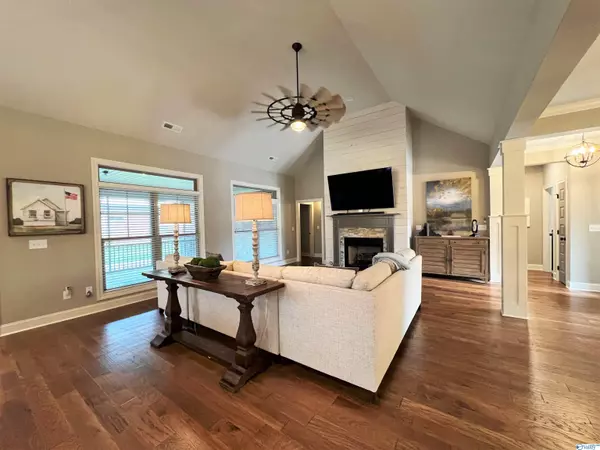 Huntsville, AL 35803,10 Old Cobb Farm Lane SE