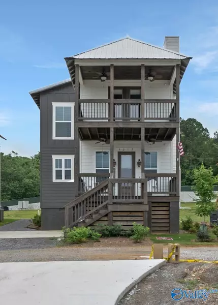 3217 Hardin Road, Guntersville, AL 35976