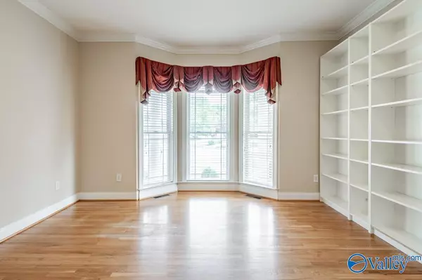 Hampton Cove, AL 35763,2707 Kentshire Circle