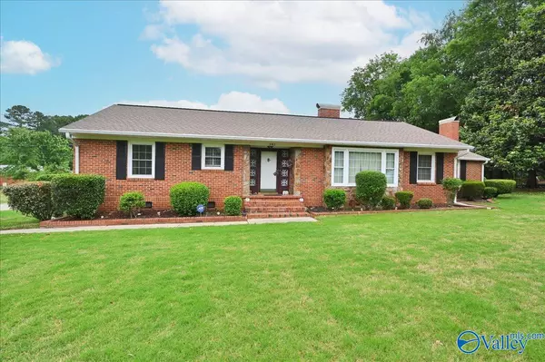 207 Glencoe Road, Huntsville, AL 35802