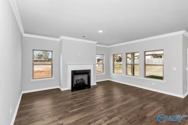 Athens, AL 35613,14255 Leadenhall Lane