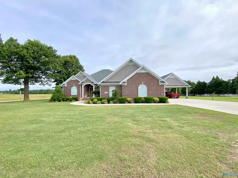 16023 Quinn Road, Athens, AL 35611