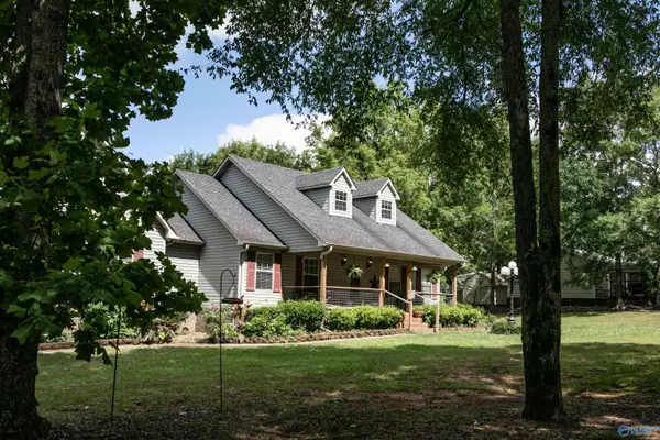 Falkville, AL 35622,3865 Huckaby Bridge Road