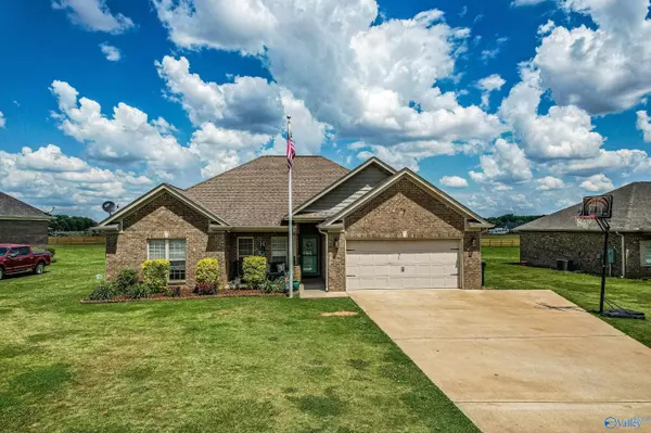 363 Mitchell Moore Road, Hazel Green, AL 35750