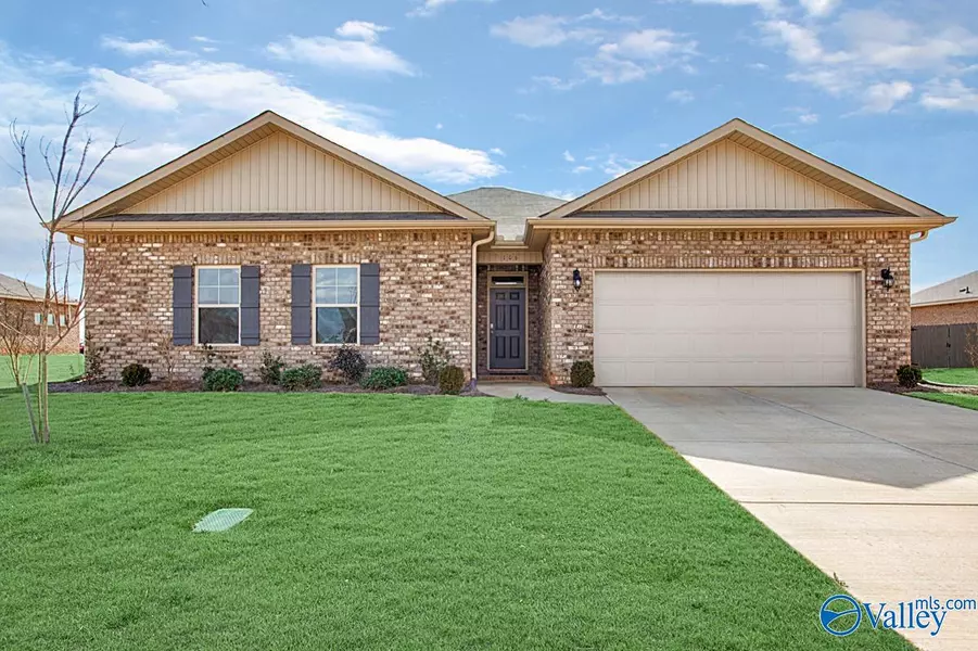 106 Creek Ridge Drive, Meridianville, AL 35759