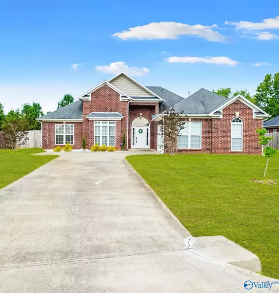 138 Appleberry Lane, Harvest, AL 35749