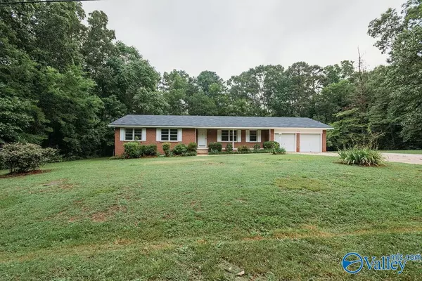 213 Kenwood Circle, Gadsden, AL 35904