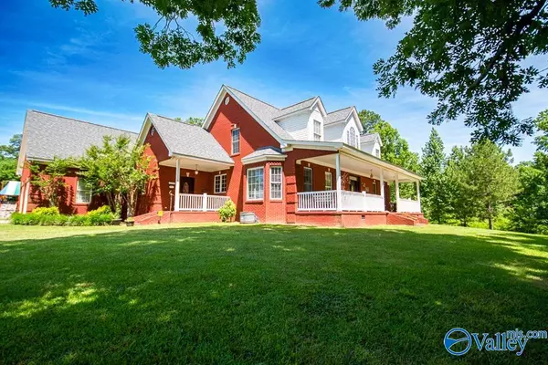 6989 County Road 19, Section, AL 35771