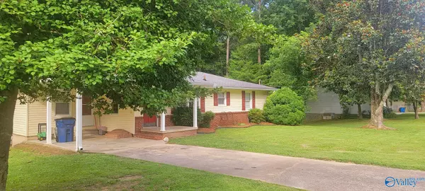 876 Fairview Drive, Arab, AL 35016