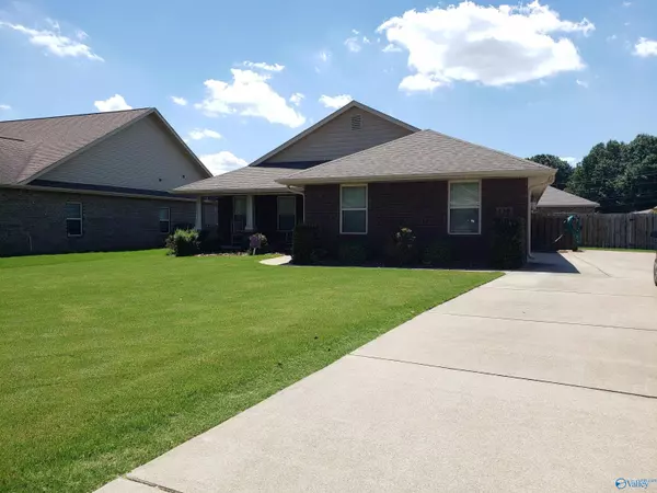 130 Meadowland Drive, Meridianville, AL 35759