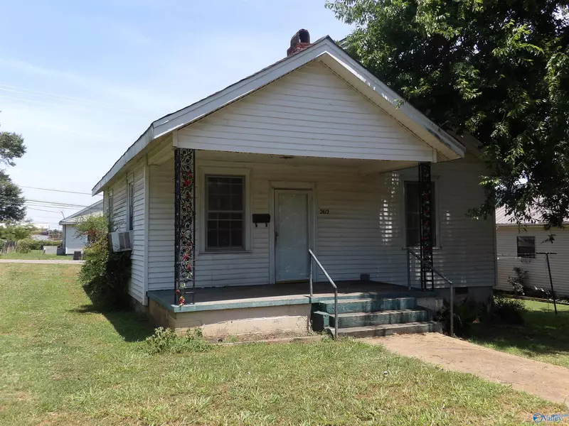 2412 Elm Street, Guntersville, AL 35976