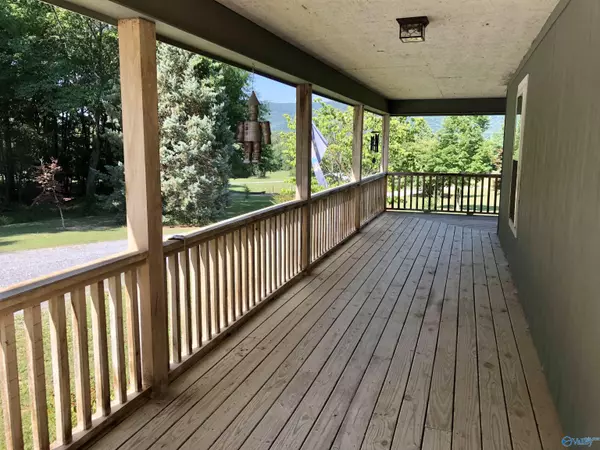 Paint Rock, AL 35764,3879 US Hwy 72