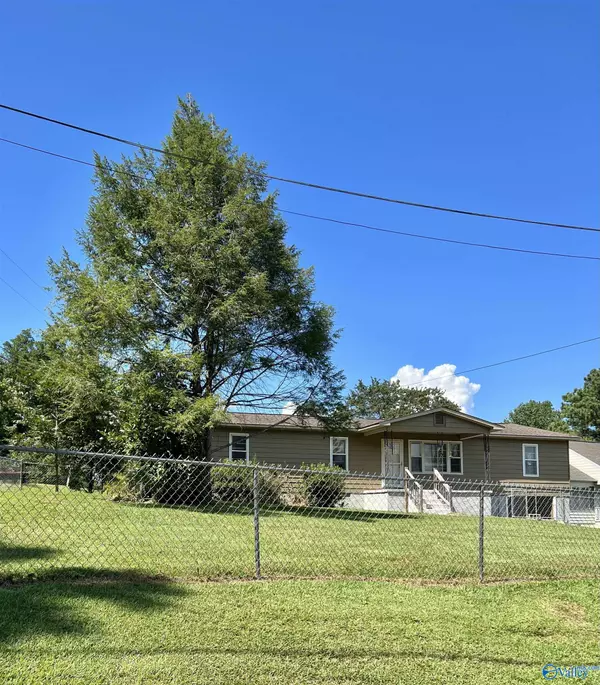 4608 Pleasant Grove Road, Guntersville, AL 35976