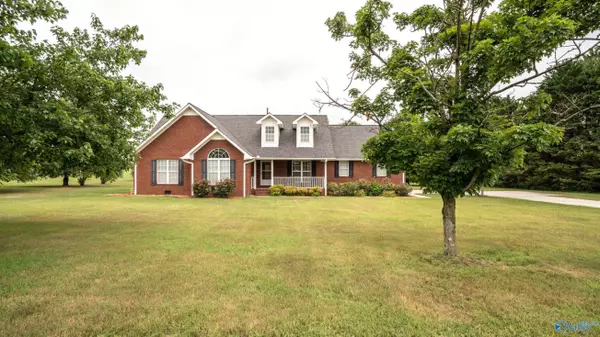 220 Santileon Lane, Rainsville, AL 35986