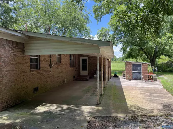 Boaz, AL 35957,425 County Road 409