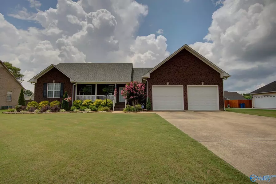 123 Drury Lane, Albertville, AL 35950