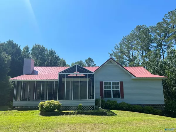 1140 County Road 549, Centre, AL 35960