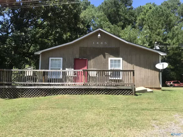 1445 Holiday Shores Road, Scottsboro, AL 35769