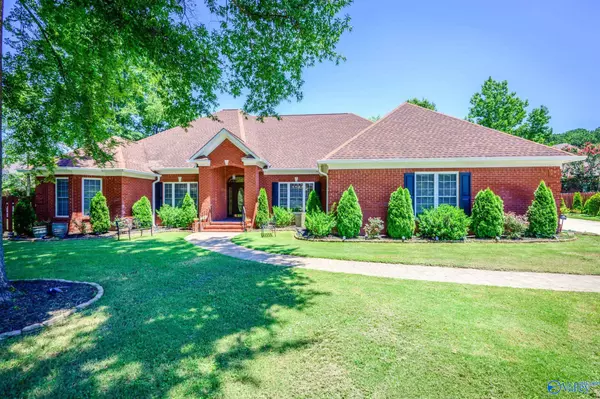 4306 Topaz Circle SE, Decatur, AL 35603