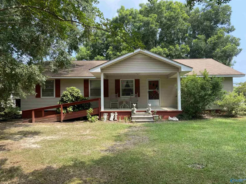 1026 1st Avenue, Centre, AL 35983