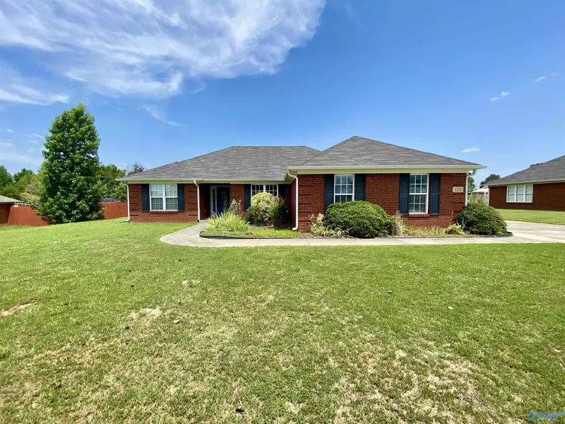 111 Thistledowns Drive, Toney, AL 35773