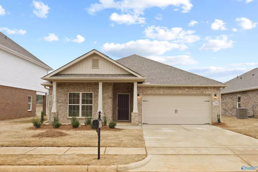 27444 Mckenna Drive, Athens, AL 35613