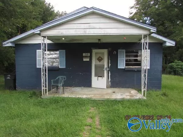 710 Cashin Street NW,  Decatur,  AL 35601