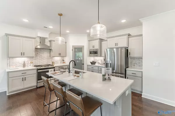 Athens, AL 35611,13984 Poplar Brook Road