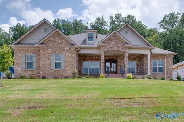 8068 Goose Ridge Drive, Owens Cross Roads, AL 35763