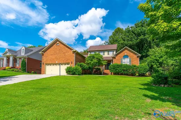 2118 Greenslope Trail, Huntsville, AL 35811