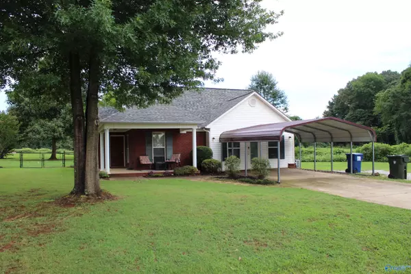 127 Castleridge Drive, New Market, AL 35761