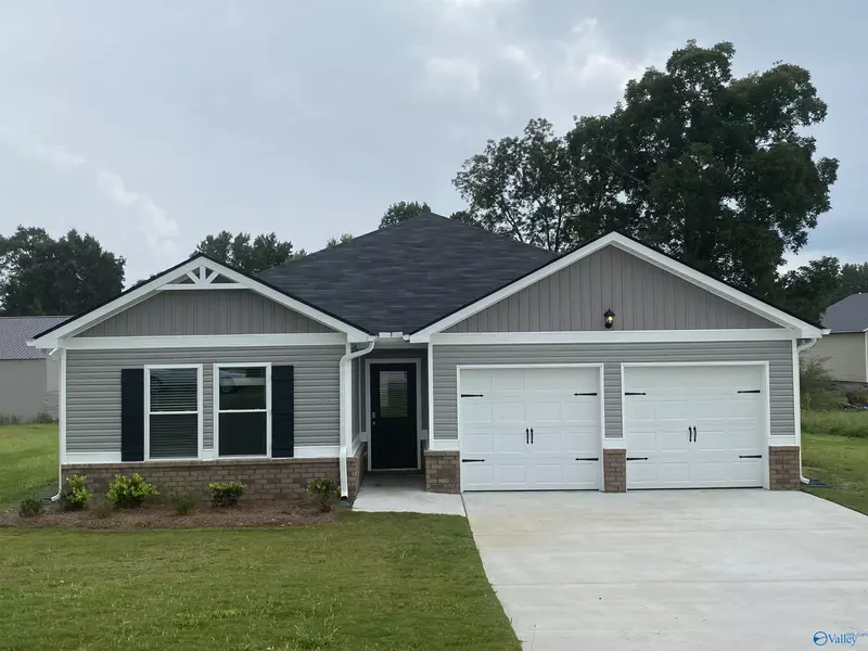 90 Leisure Lane, Arab, AL 35016