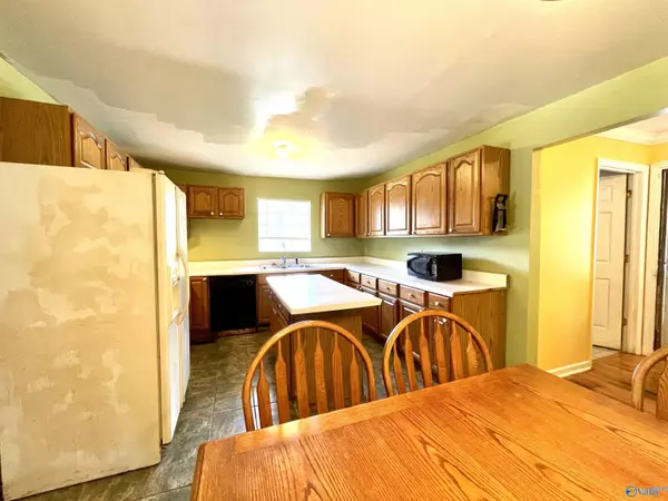 Attalla, AL 35954,1403 Wood Avenue SE