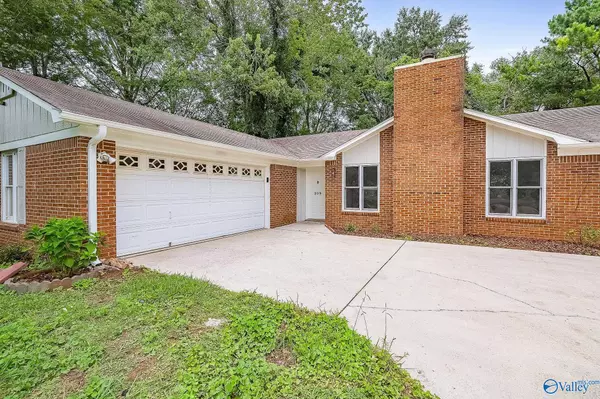 209 S Elton Circle, Meridianville, AL 35759