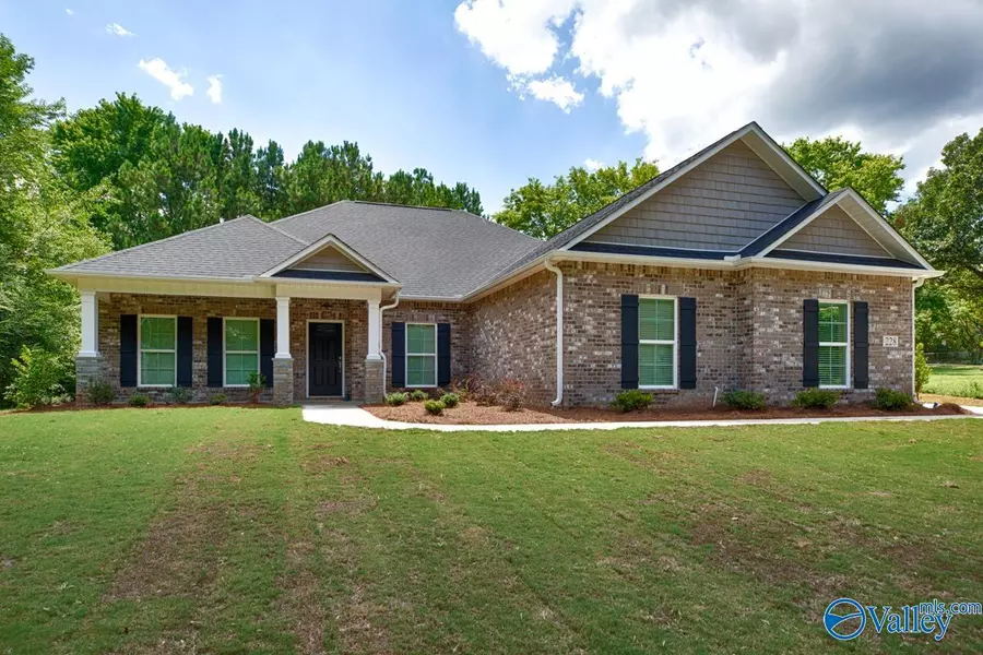 228 Steakley Road, New Market, AL 35761