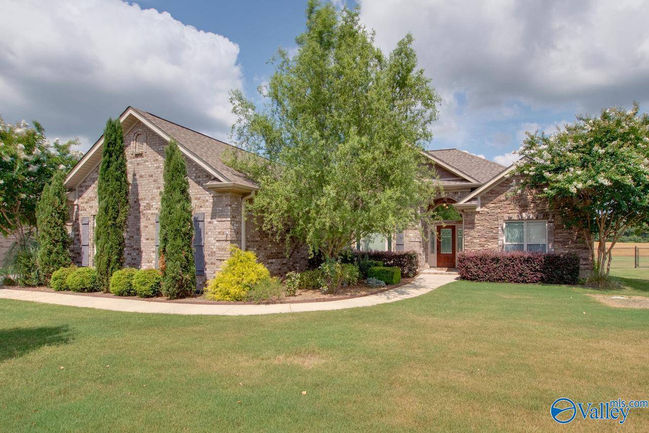 113 Cedar Run Lane, Huntsville, AL 35811