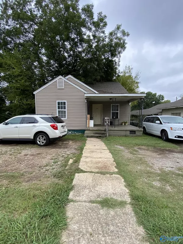 604 Moulton Street W, Decatur, AL 35601